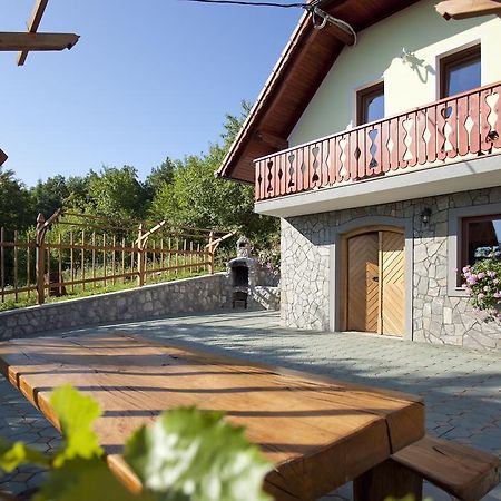 Vineyard Cottage Lustek Novo Mesto Bagian luar foto