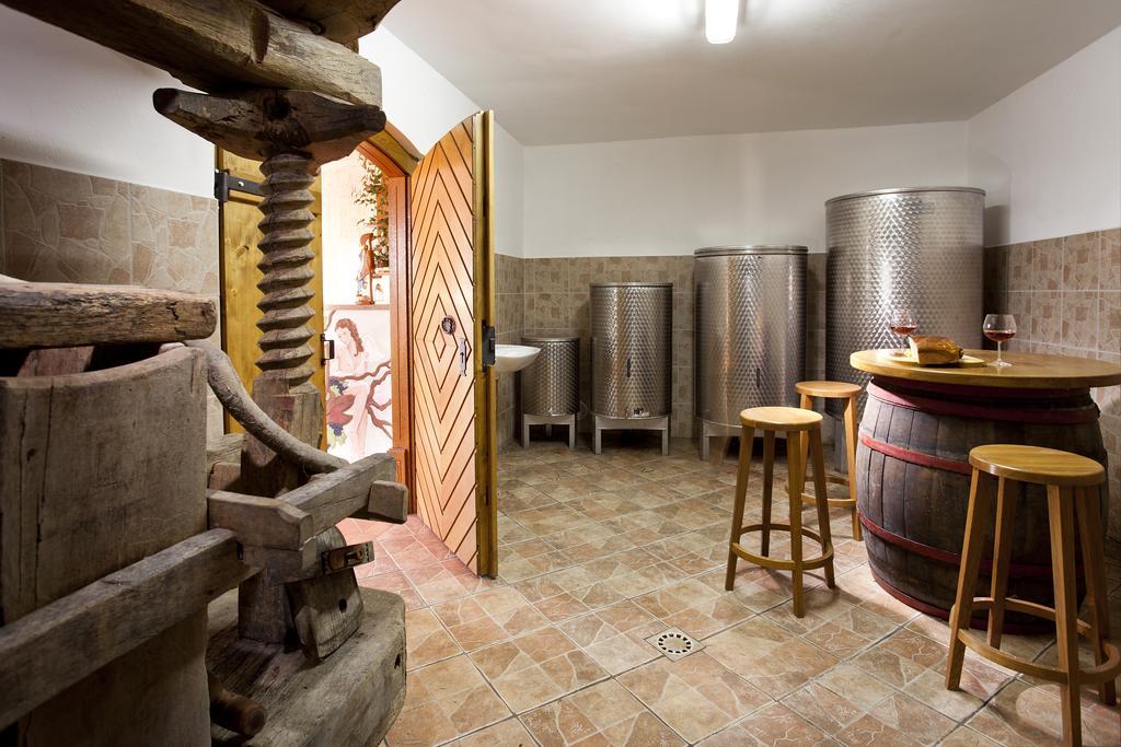 Vineyard Cottage Lustek Novo Mesto Ruang foto